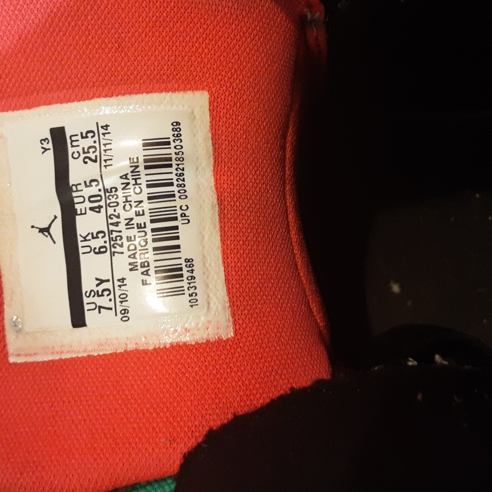 Shoes - Picture 4 of 4